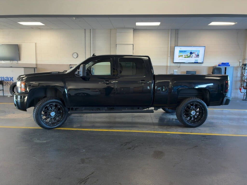 2008 Chevrolet Silverado 2500HD LTZ Crew Cab 4WD