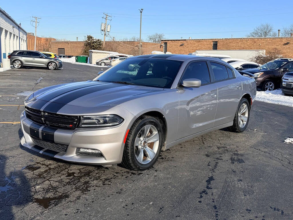 2015 Dodge Charger SXT RWD