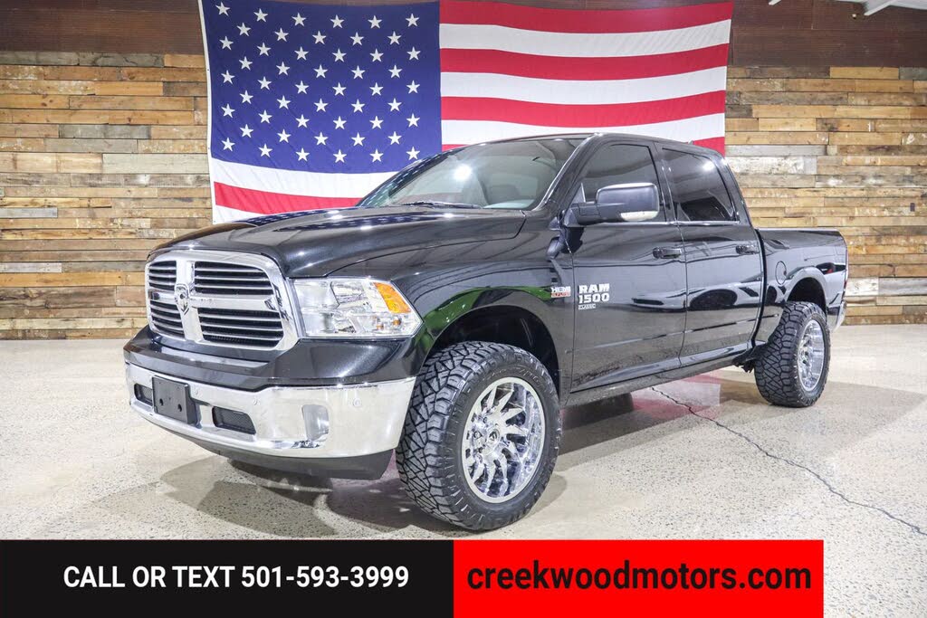 2019 RAM 1500 Big Horn Crew Cab 4WD