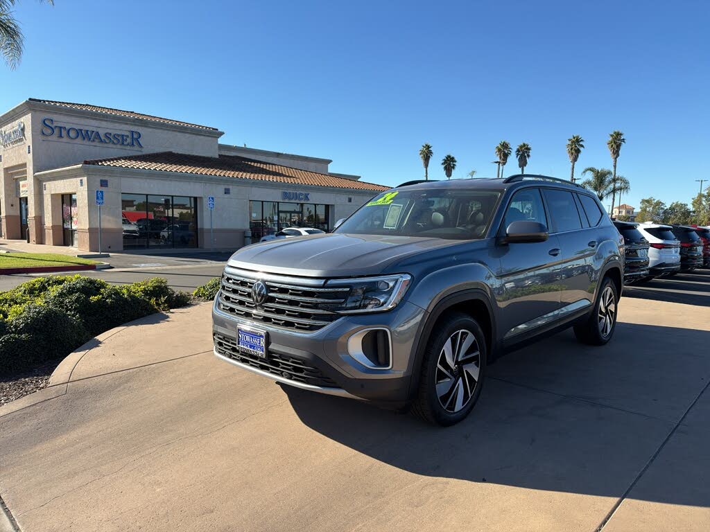 2024 Volkswagen Atlas SE FWD with Technology
