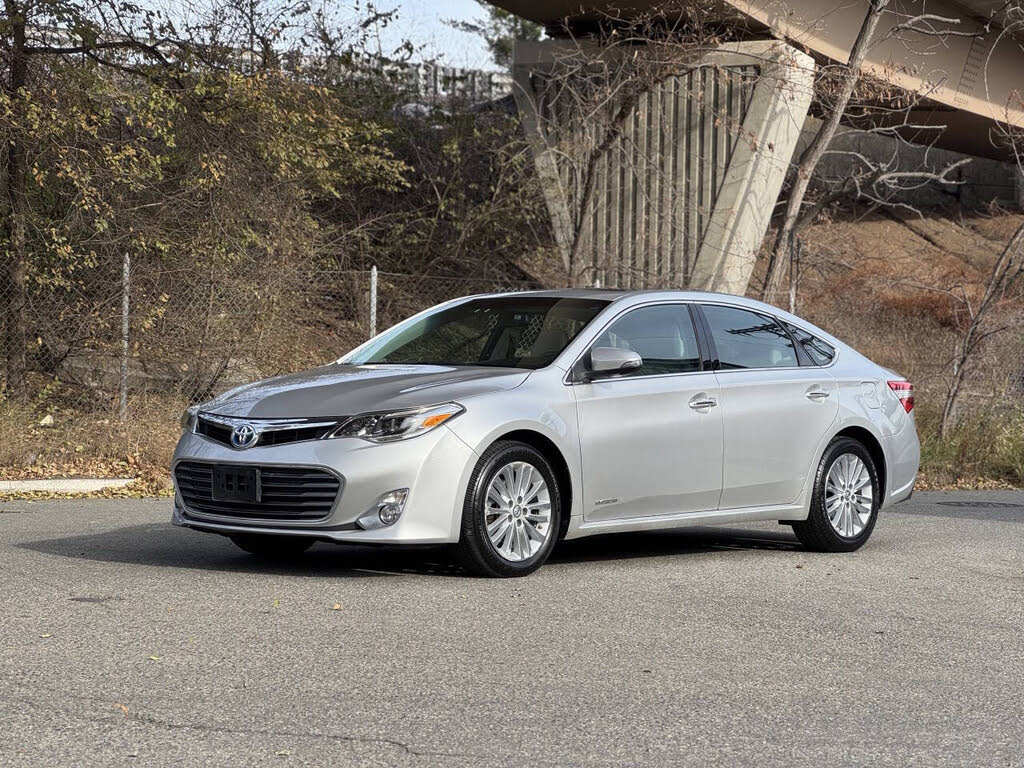 2013 Toyota Avalon Hybrid Limited FWD