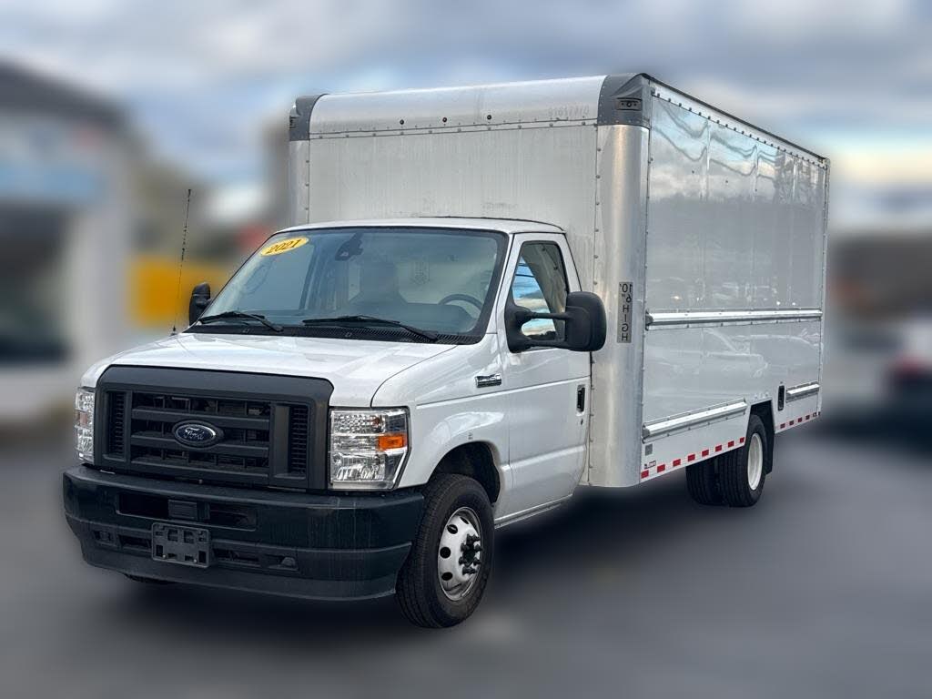 2021 Ford E-Series Chassis E-350 SD Cutaway SB RWD