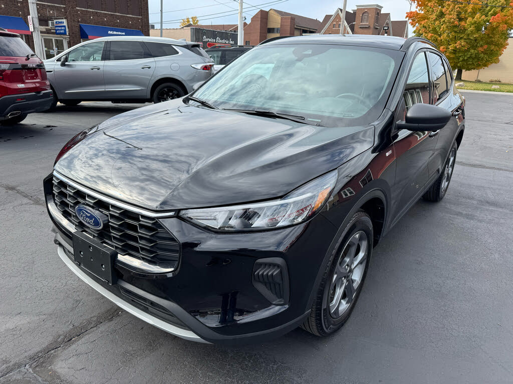 2025 Ford Escape ST-Line AWD