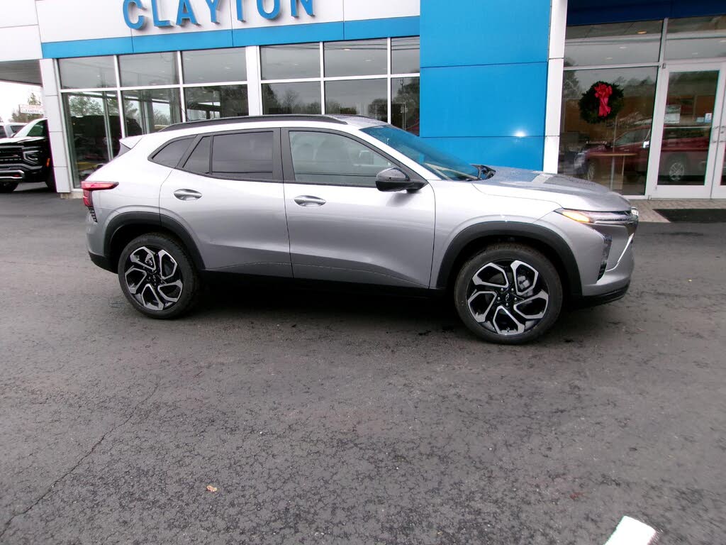 2026 Chevrolet Trax RS with 2RS FWD