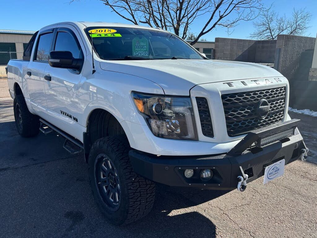 2018 Nissan Titan SV Crew Cab 4WD