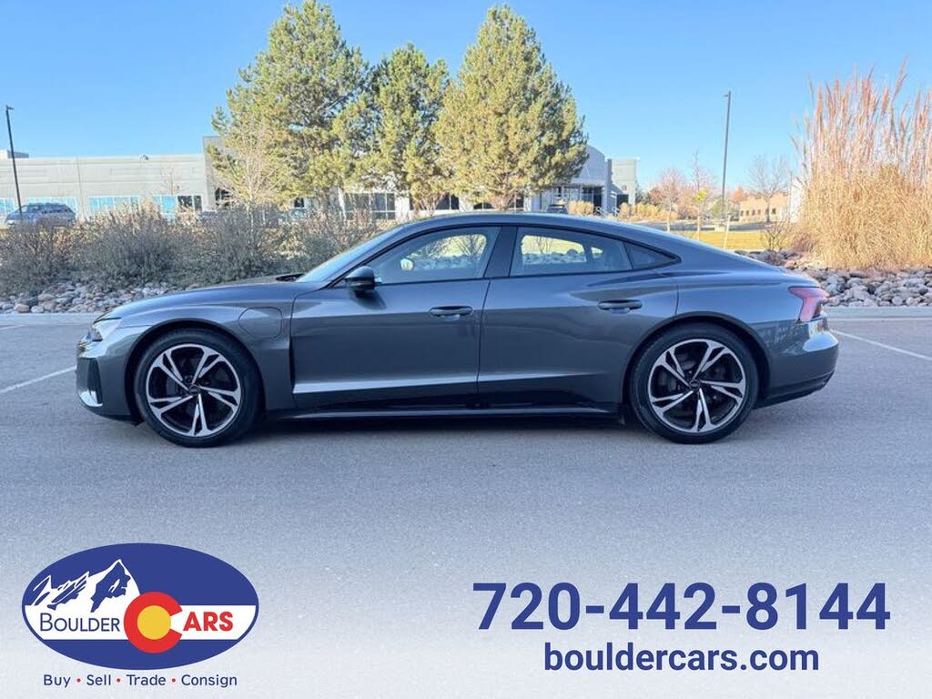 2022 Audi e-tron GT Premium Plus quattro AWD