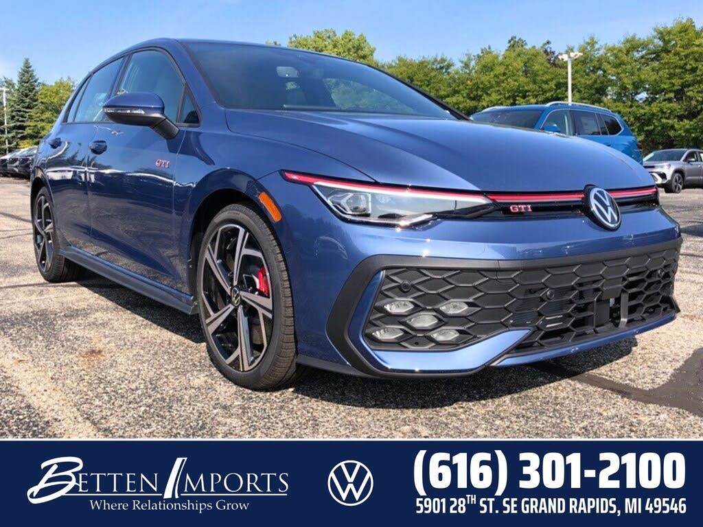 2025 Volkswagen Golf GTI SE FWD