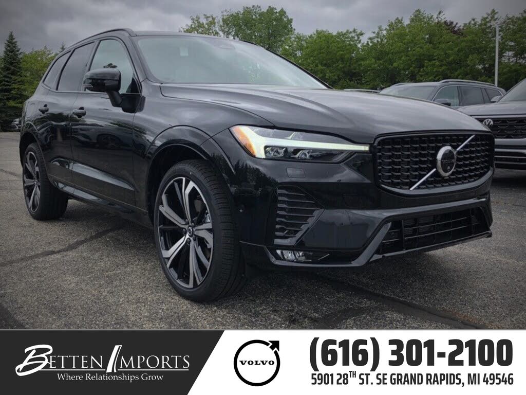 2025 Volvo XC60 B5 Ultra Dark Theme AWD