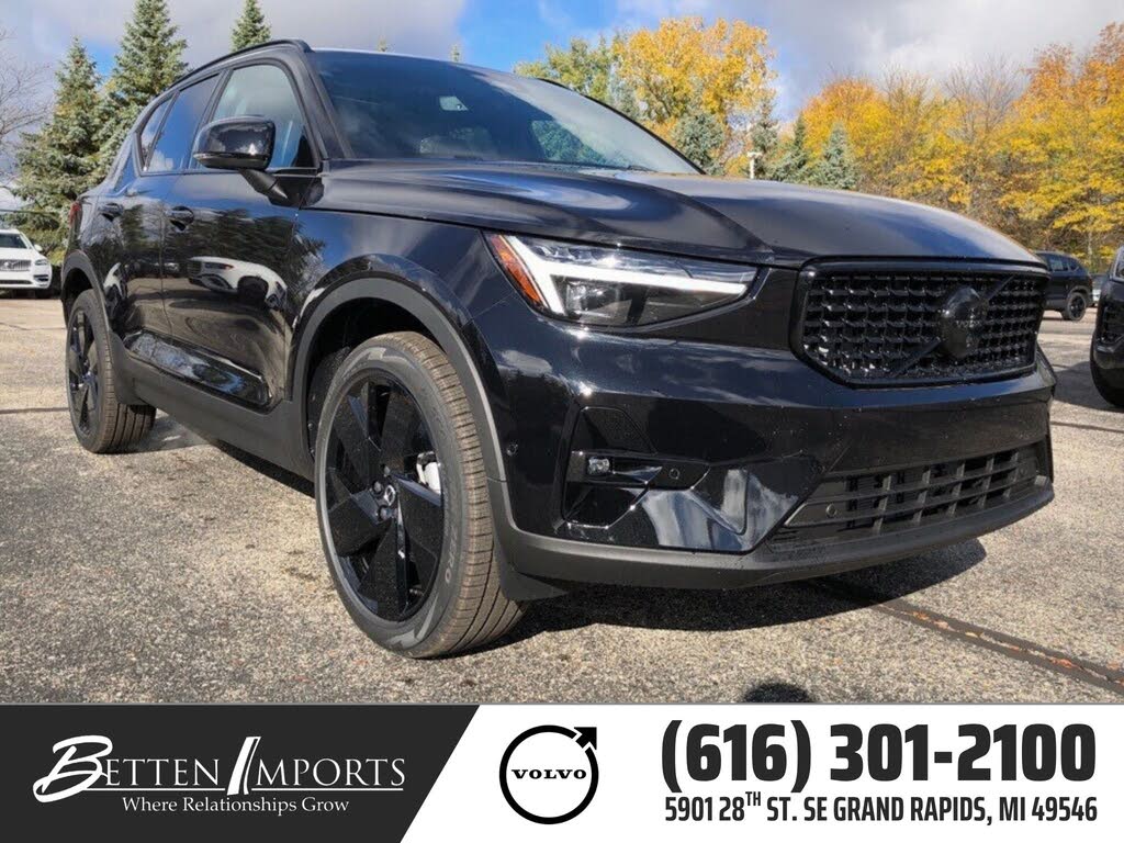 2026 Volvo XC40 B5 Ultra Black Edition AWD