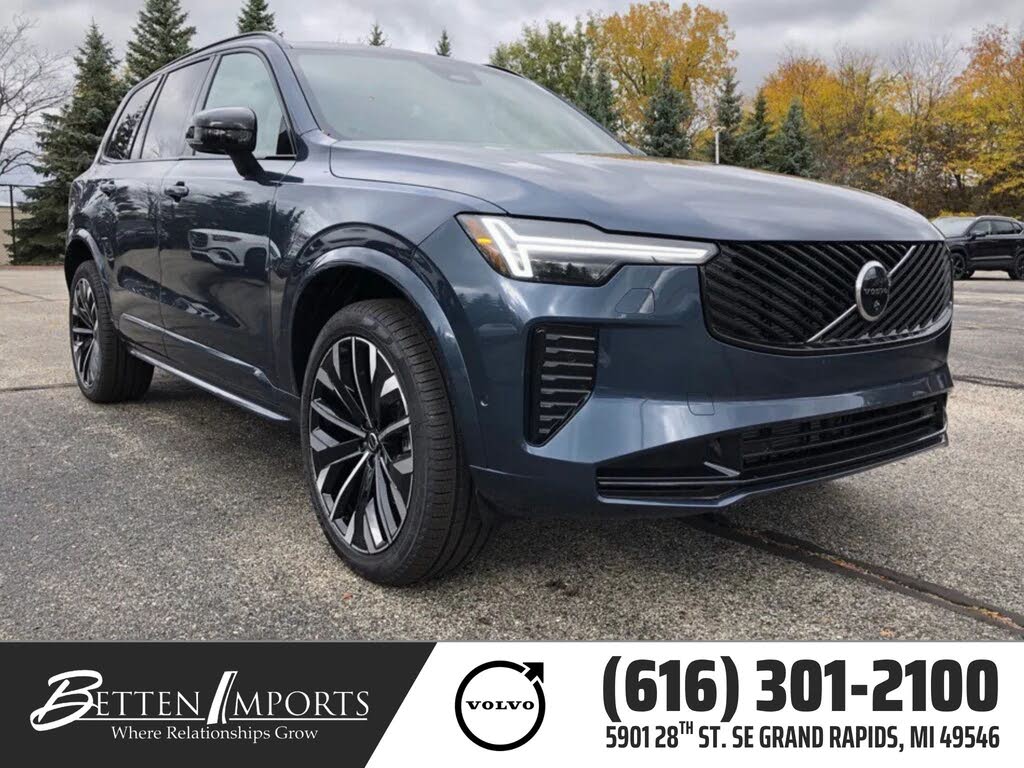 2026 Volvo XC90 B6 Ultra Dark 7-Passenger AWD