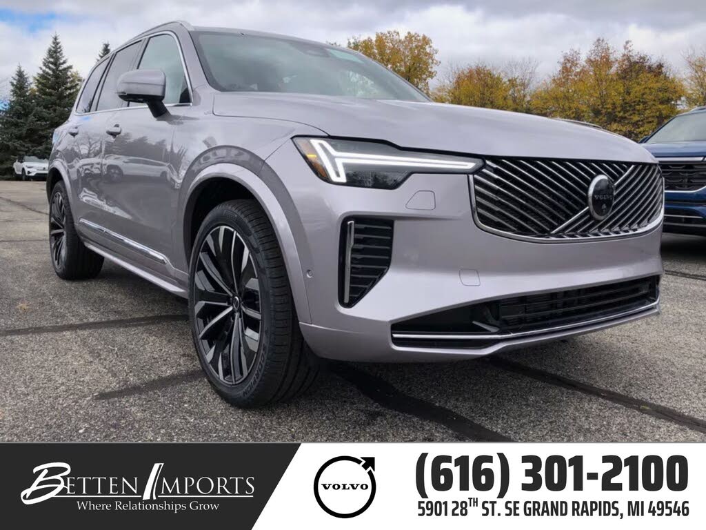 2026 Volvo XC90 B5 Plus 7-Passenger AWD