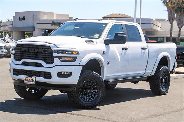 2025 RAM 2500 Big Horn Crew Cab 4WD