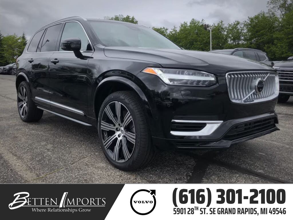 2025 Volvo XC90 Recharge T8 Plus Bright Theme 7-Passenger eAWD