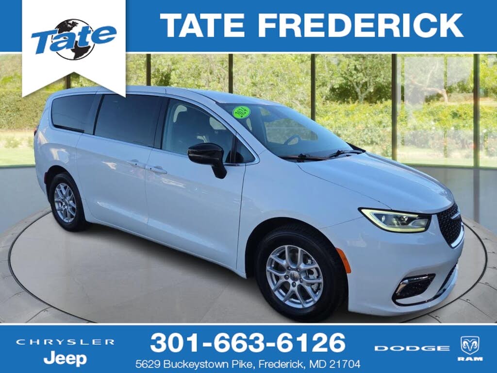 2024 Chrysler Pacifica Touring L FWD