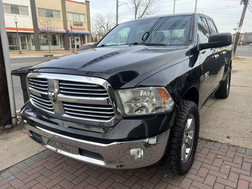 2014 RAM 1500 SLT Quad Cab 4WD