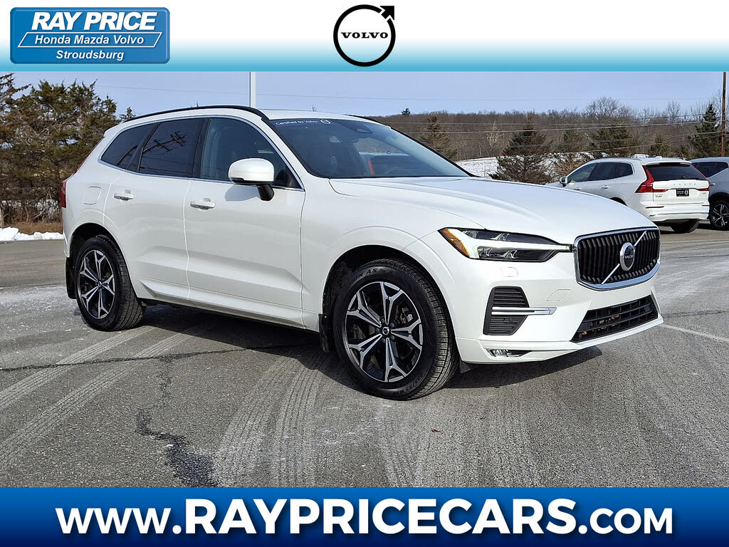 2022 Volvo XC60 B5 Momentum AWD