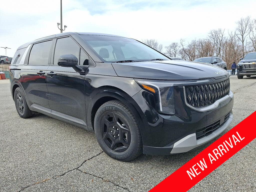 2025 Kia Carnival LXS FWD