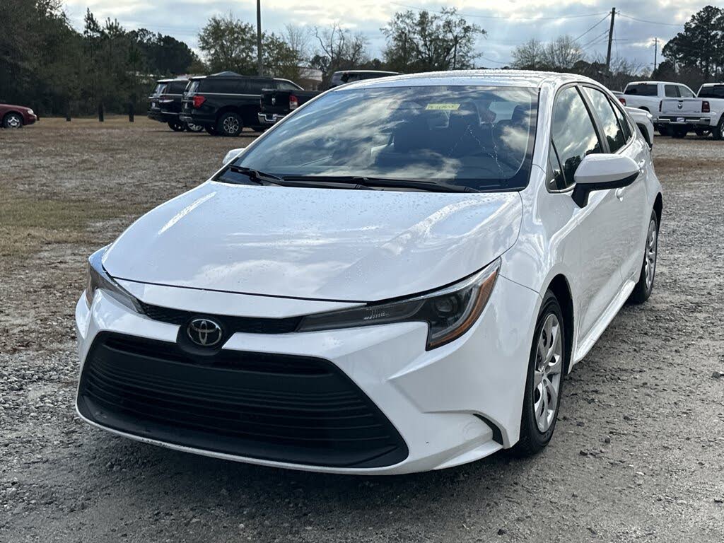 2024 Toyota Corolla LE FWD