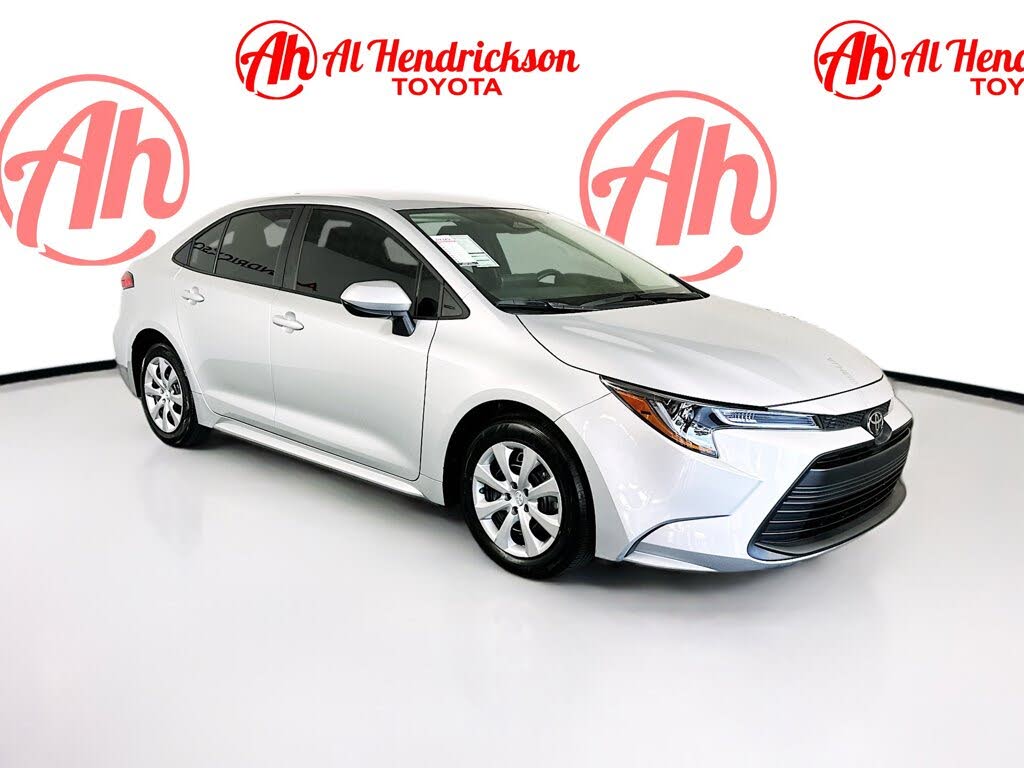 2025 Toyota Corolla LE FWD