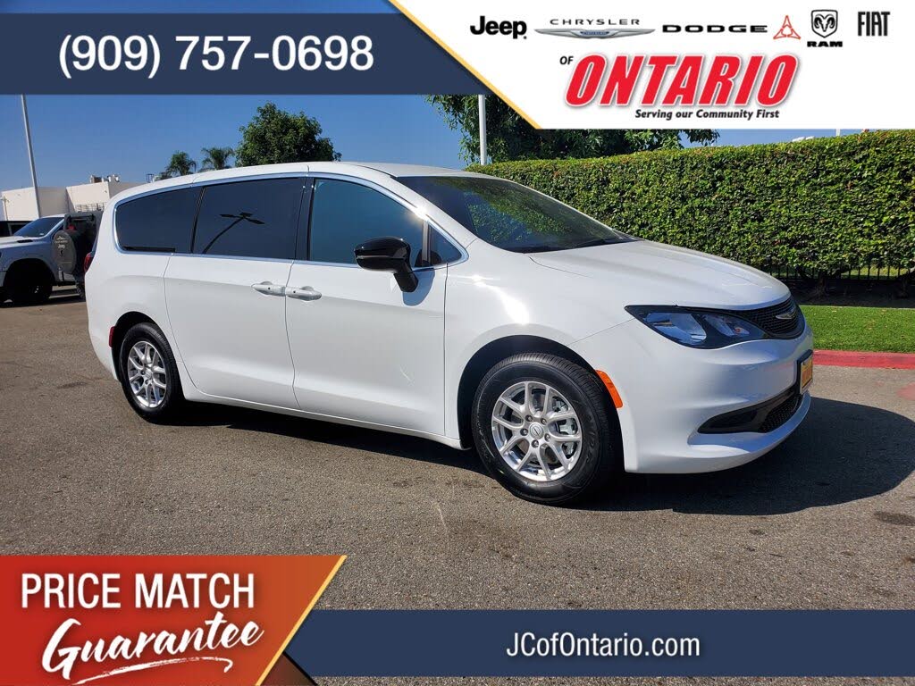 2026 Chrysler Voyager LX FWD