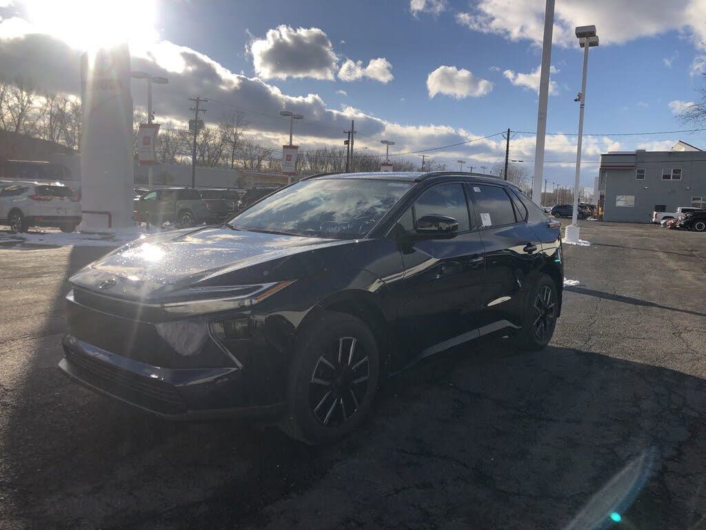 2026 Toyota bZ XLE Plus FWD