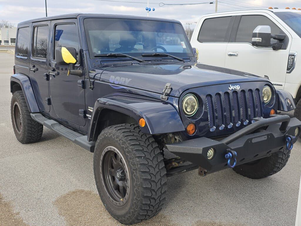 2013 Jeep Wrangler Unlimited Sahara 4WD