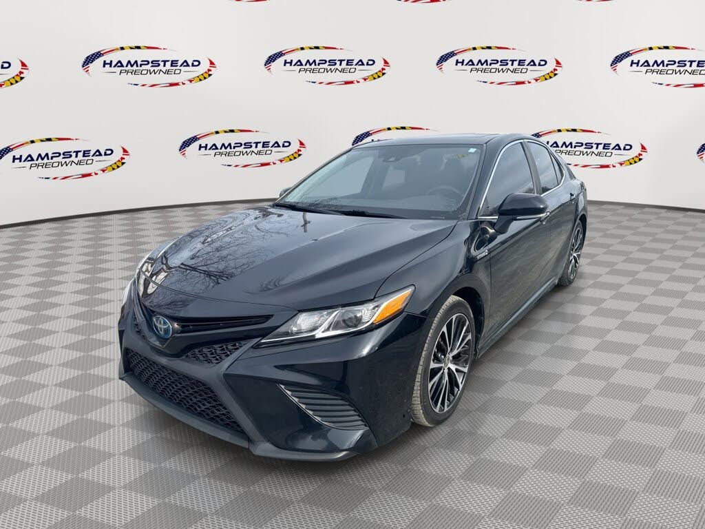 2020 Toyota Camry Hybrid SE FWD
