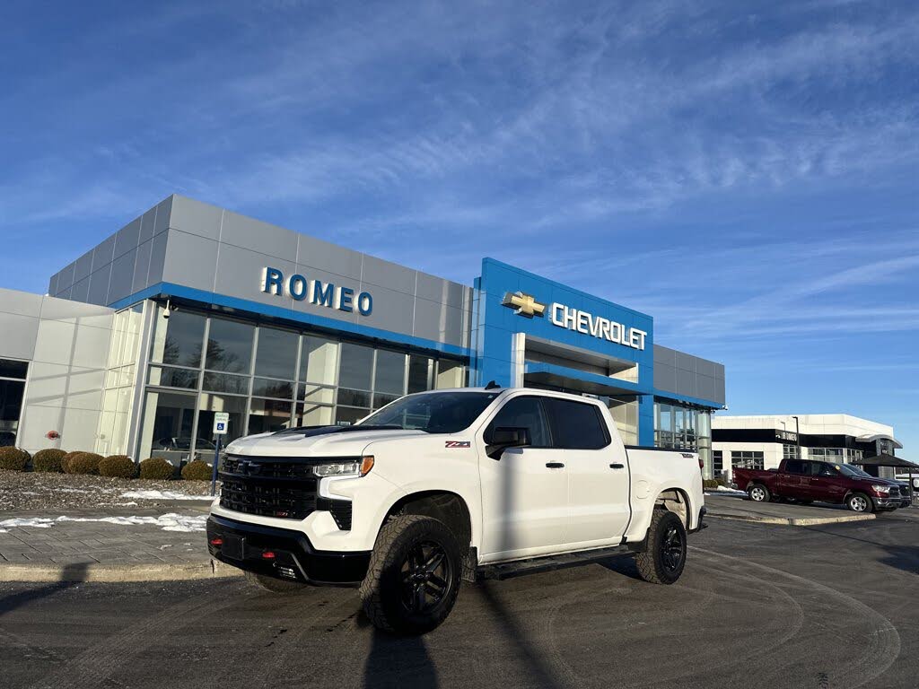 2022 Chevrolet Silverado 1500 LT Trail Boss Crew Cab 4WD
