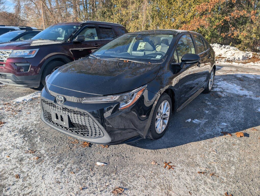 2022 Toyota Corolla LE FWD
