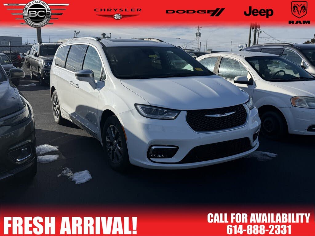 2024 Chrysler Pacifica Hybrid Pinnacle FWD