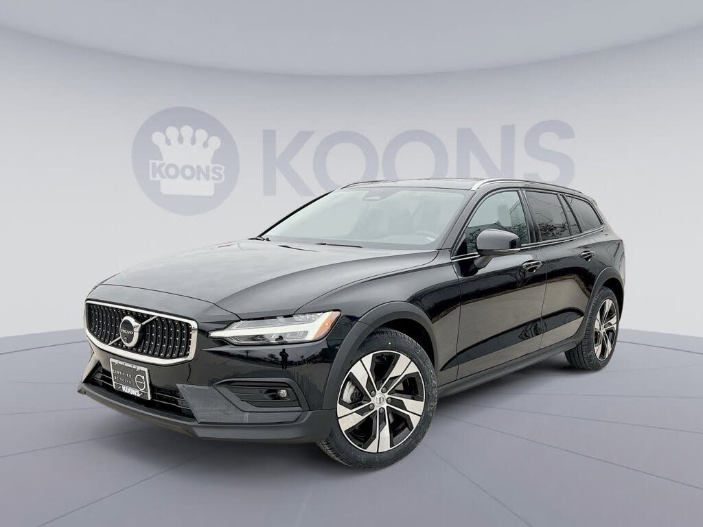 2024 Volvo V60 Cross Country B5 Plus AWD