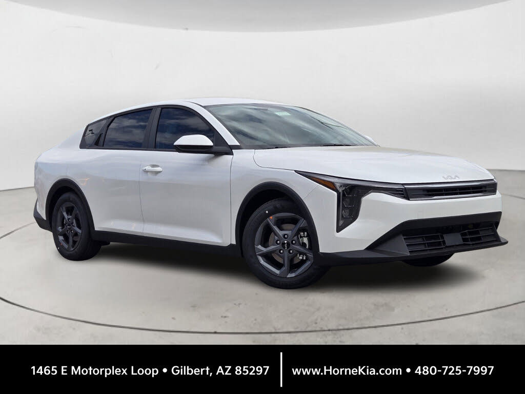 2025 Kia K4 LXS FWD