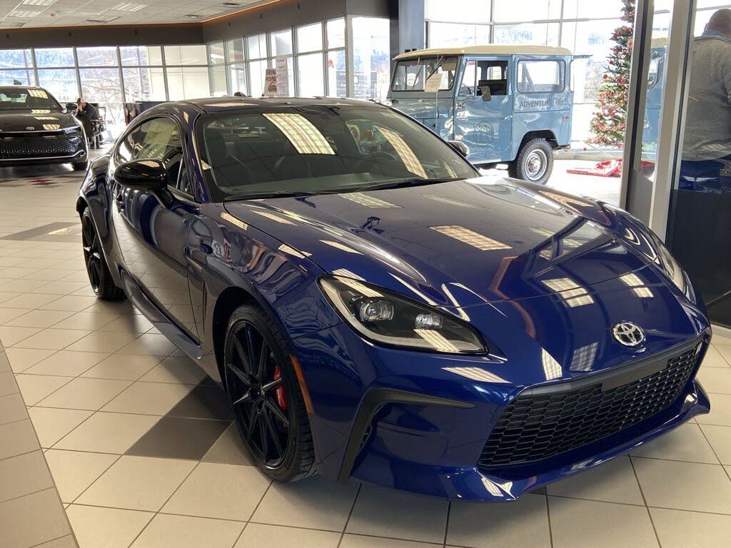 2025 Toyota GR86 Premium RWD