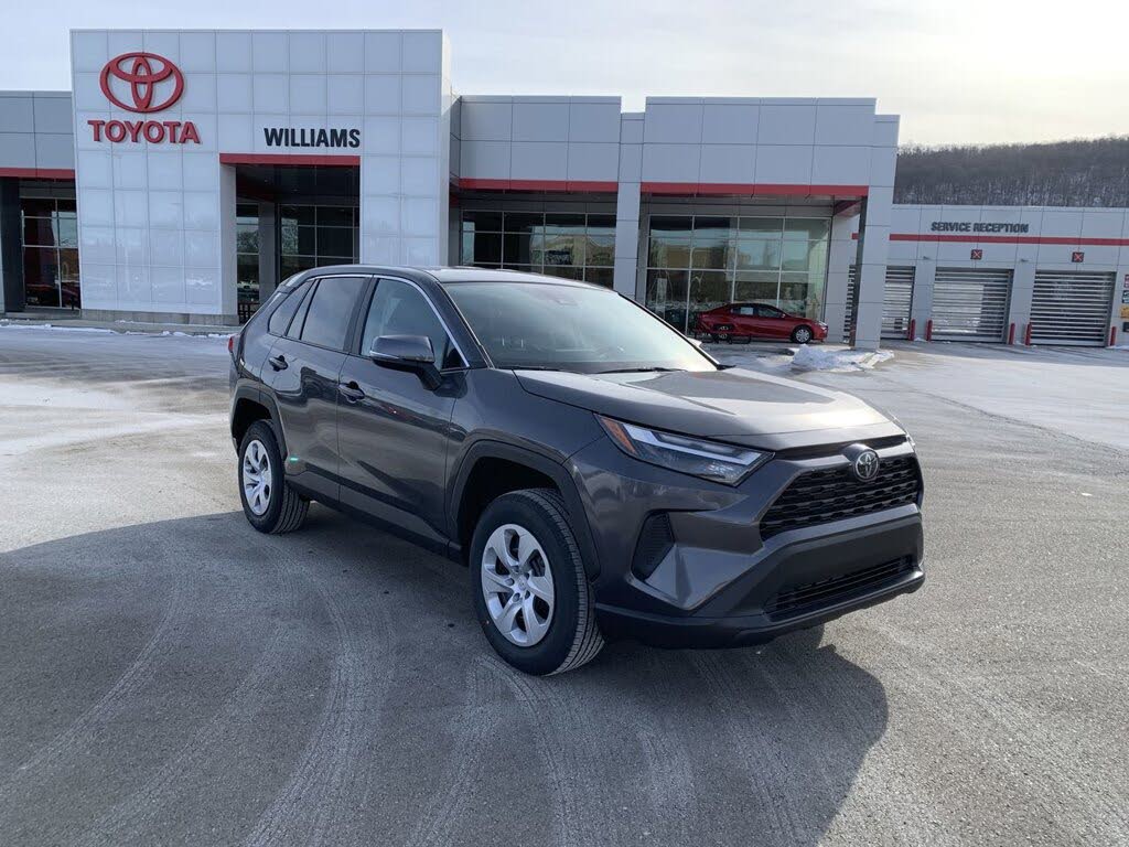 2025 Toyota RAV4 LE AWD