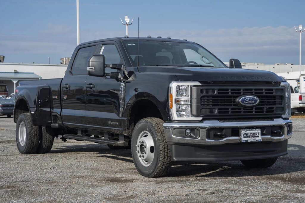 2026 Ford F-350 Super Duty XL Crew Cab LB DRW 4WD