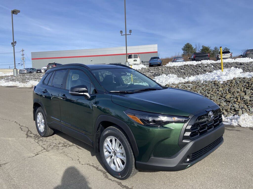 2026 Toyota Corolla Cross LE AWD