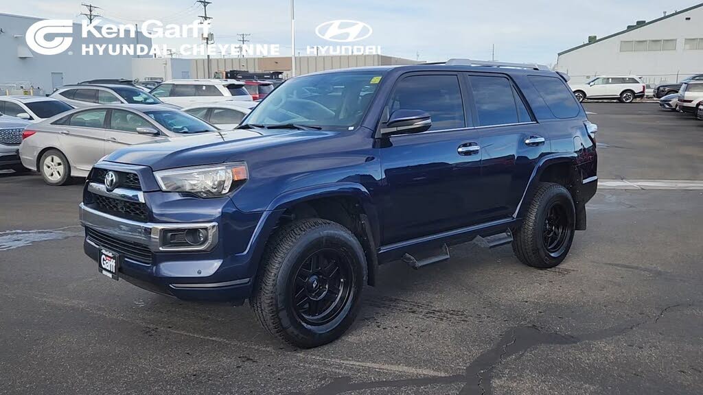 2017 Toyota 4Runner SR5 4WD