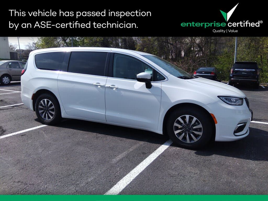 2023 Chrysler Pacifica Hybrid Touring L FWD