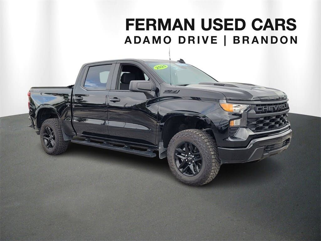 2025 Chevrolet Silverado 1500 Custom Trail Boss Crew Cab 4WD