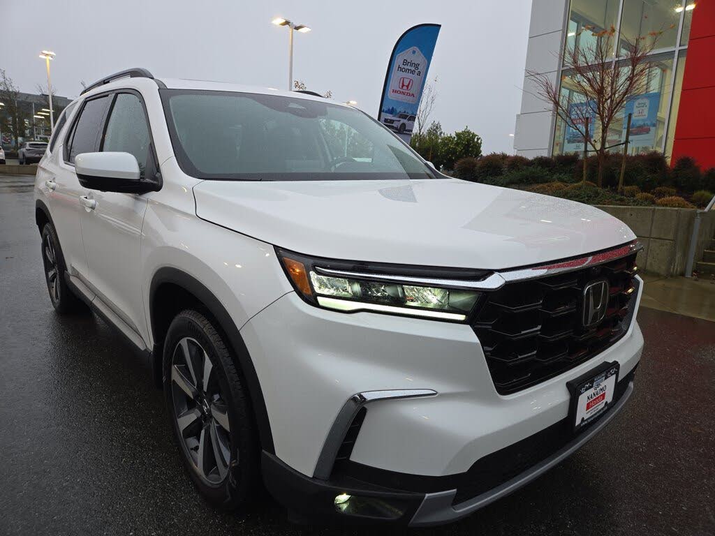 2025 Honda Pilot Touring AWD