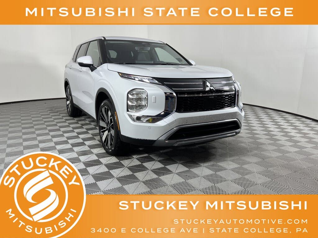 2025 Mitsubishi Outlander SE FWD
