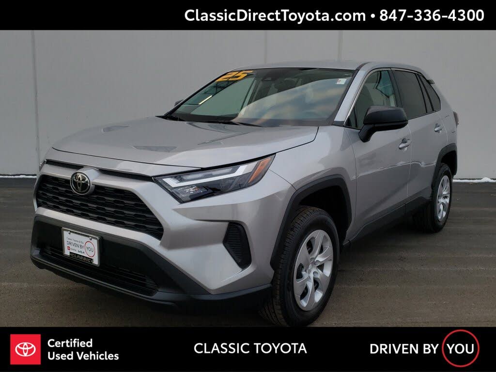 2025 Toyota RAV4 LE FWD