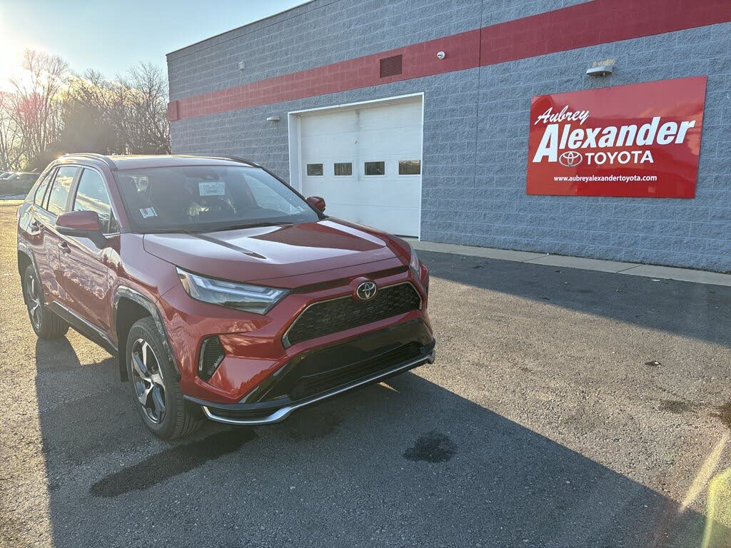 2025 Toyota RAV4 Plug-in Hybrid SE AWD