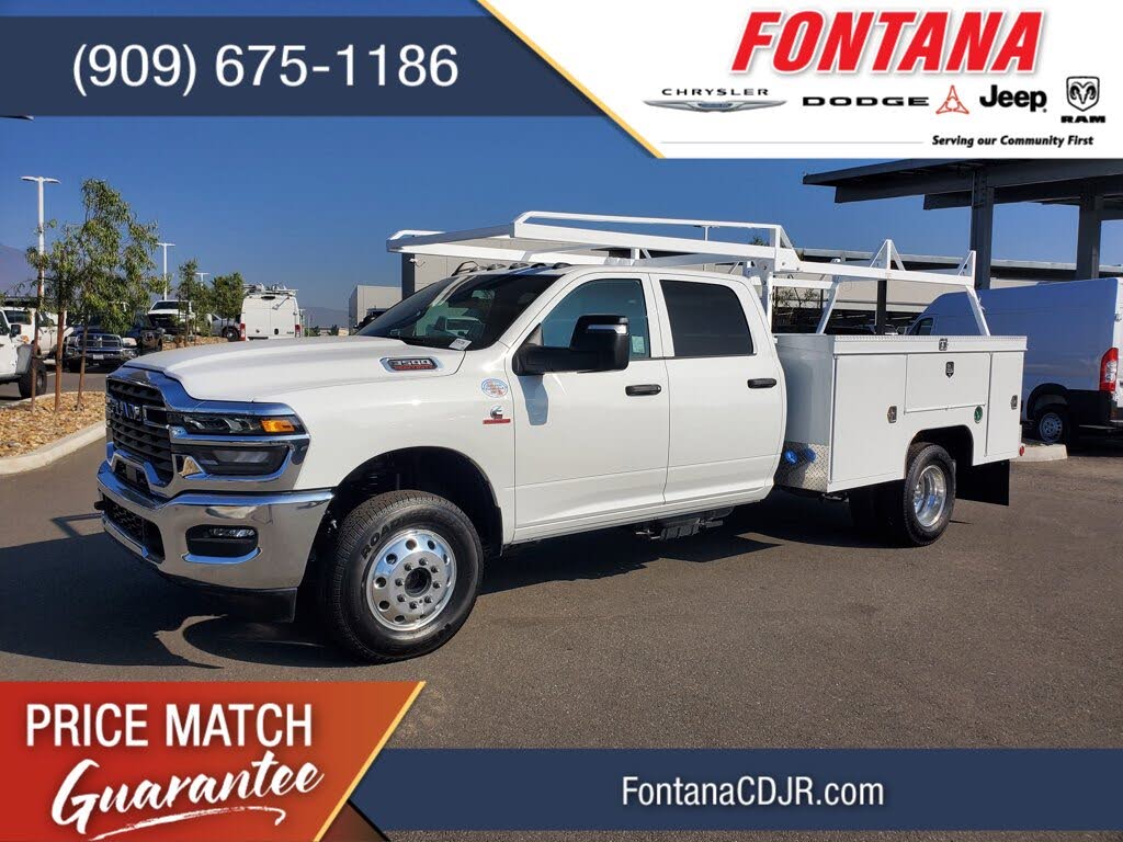 2026 RAM 3500 Chassis Tradesman Crew Cab LB DRW 4WD