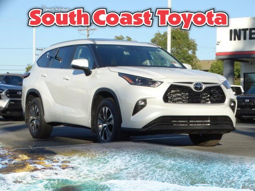 2026 Toyota Highlander XLE AWD