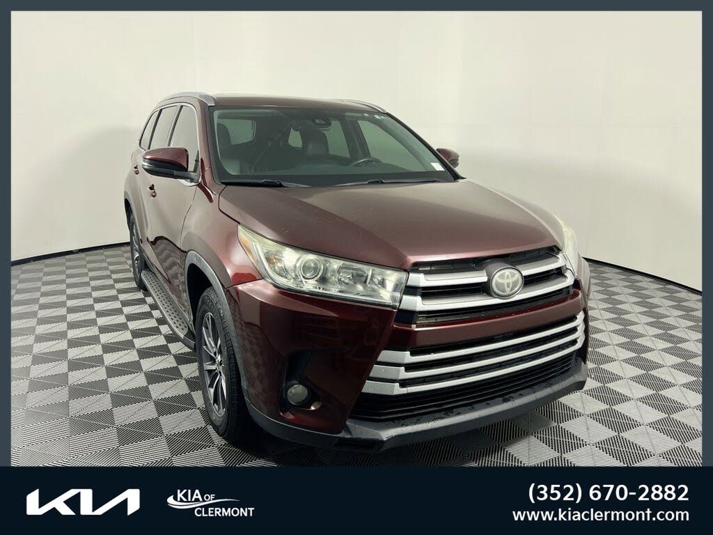 2019 Toyota Highlander SE FWD