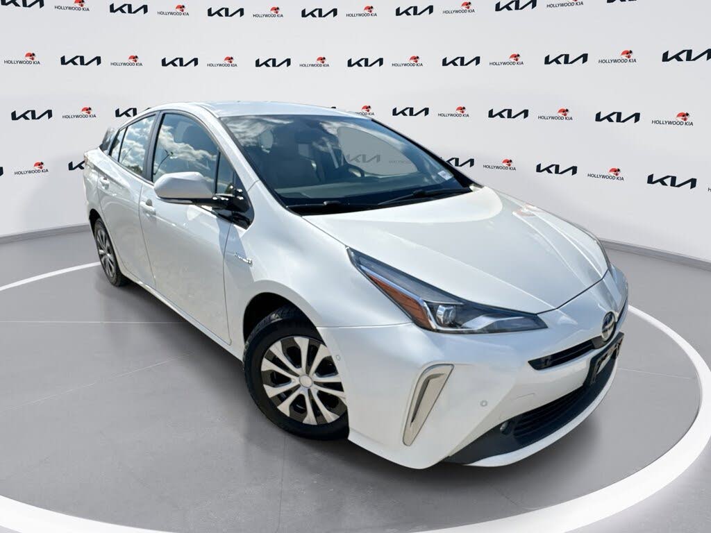 2020 Toyota Prius XLE AWD-e