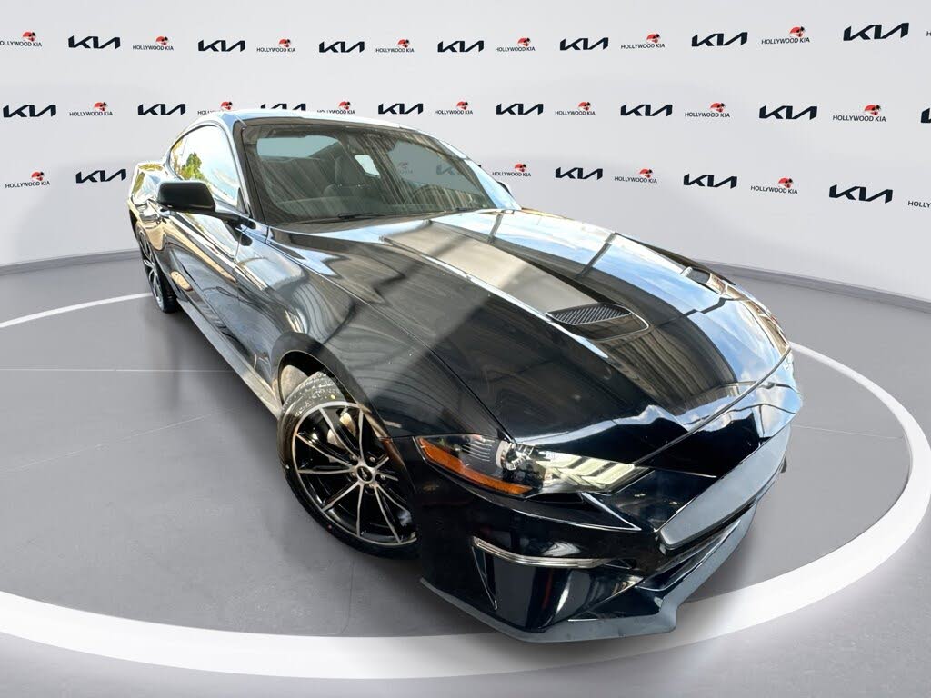 2022 Ford Mustang EcoBoost Fastback RWD