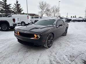 Dodge Challenger SXT AWD