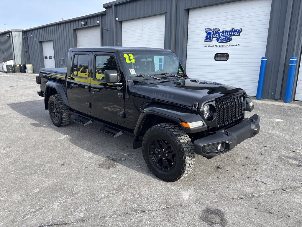 2023 Jeep Gladiator Willys Crew Cab 4WD